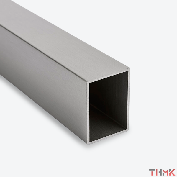 Труба алюминиевая профильная 30х15х2 АД31Т1